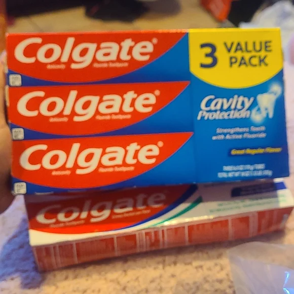 Toothpaste - Picture 3 of 3